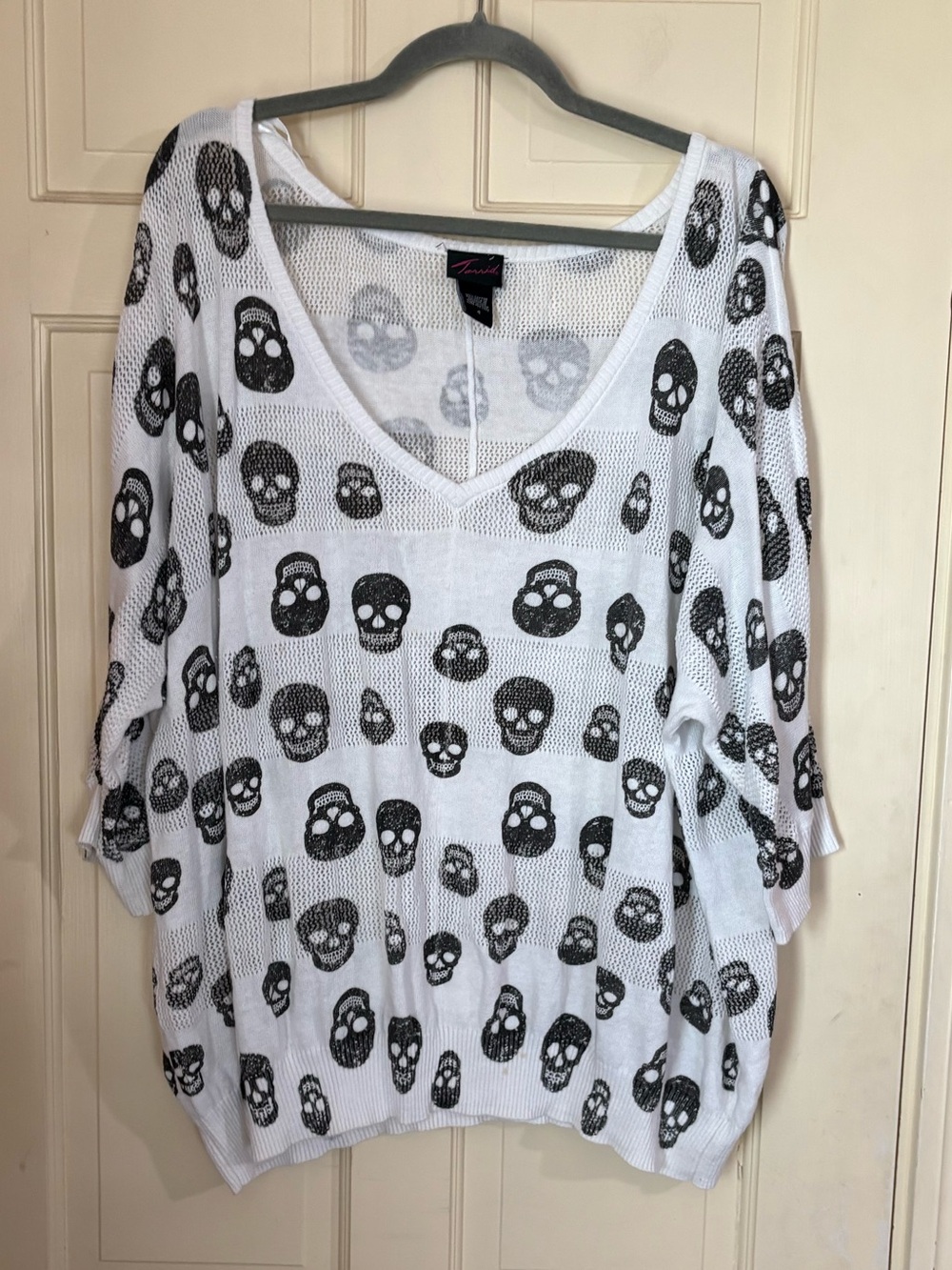 Torrid White Skull Print Mesh Knit Pullover Sweater Plus Size 4 Lightweight